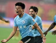 IM体育app-大连一方客场大胜，取得胜利保持领先的简单介绍