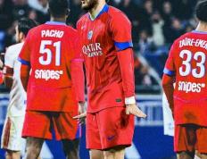 IM体育赛事直播入口-里昂主帅赞誉球队表现，力争联赛前四