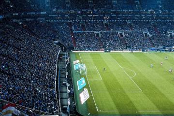 IM体育动画直播通道-蓝鹰之翼斩断南美风暴，马丁内利关键一击，拉齐奥粉碎哥伦比亚神话