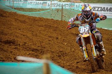 IM体育App下载-赛道上的风暴，雷诺横扫法拉利，周冠宇刷新纪录改写F1格局