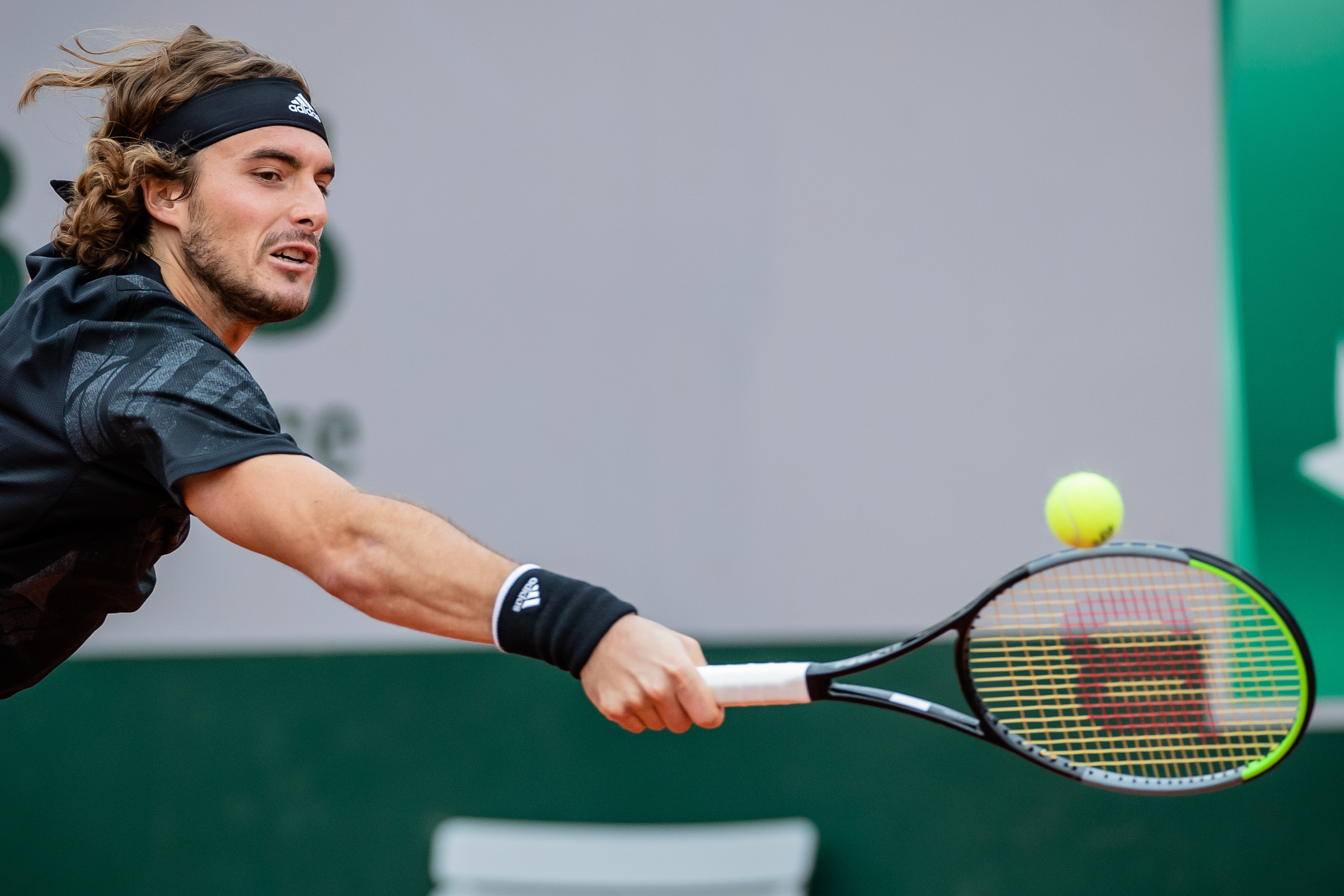 IM体育网页版登录入口-关于世界网球队强势意大利网球队，西西帕斯完成帽子戏法的信息