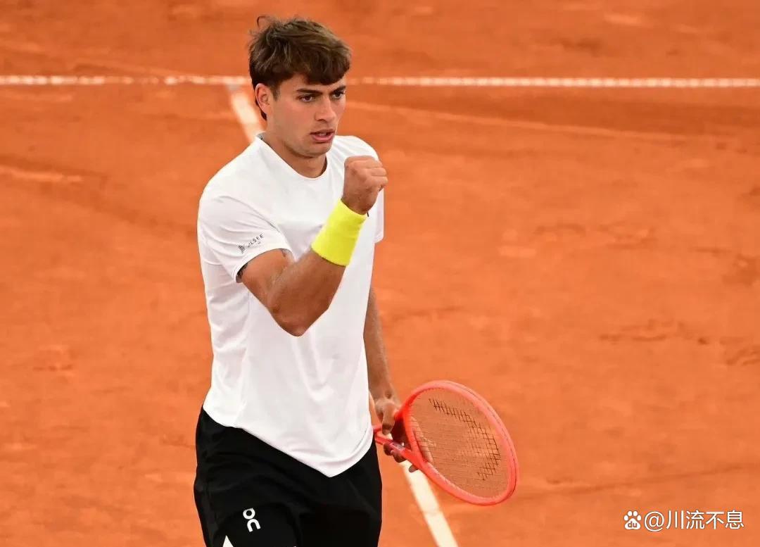 IM体育官方平台-世界网球队鏖战西班牙网球队，德约科维奇高光表现的简单介绍