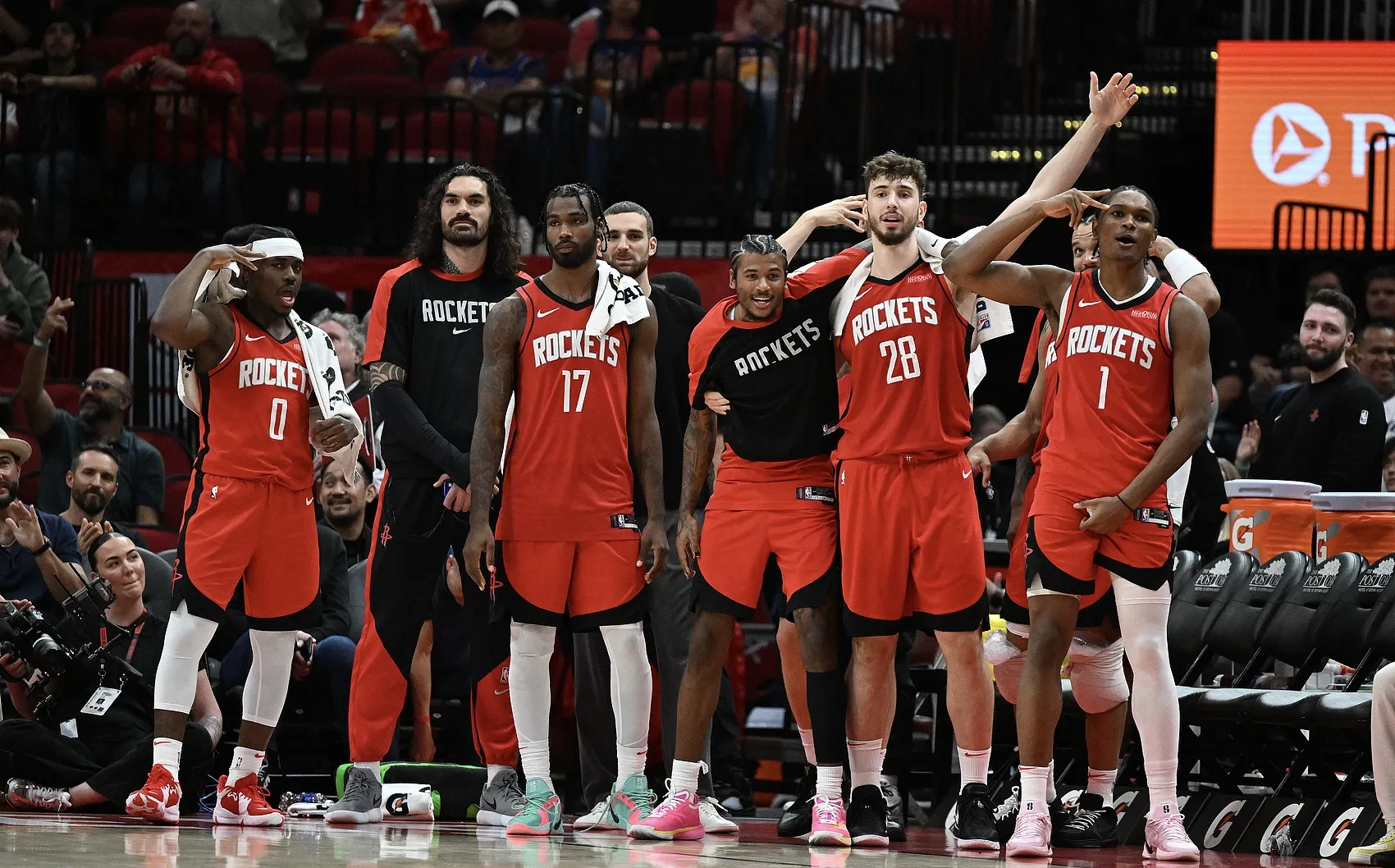 IM体育动画直播通道-火箭队备战季前热身赛，球队战术打法有所调整