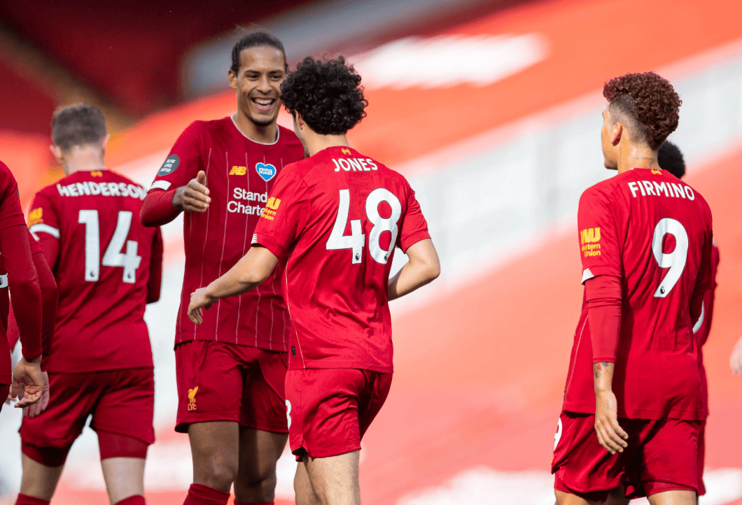 IM体育动画直播通道-关于利物浦球队在欧冠比赛中取得胜利，锁定小组出线资格的信息