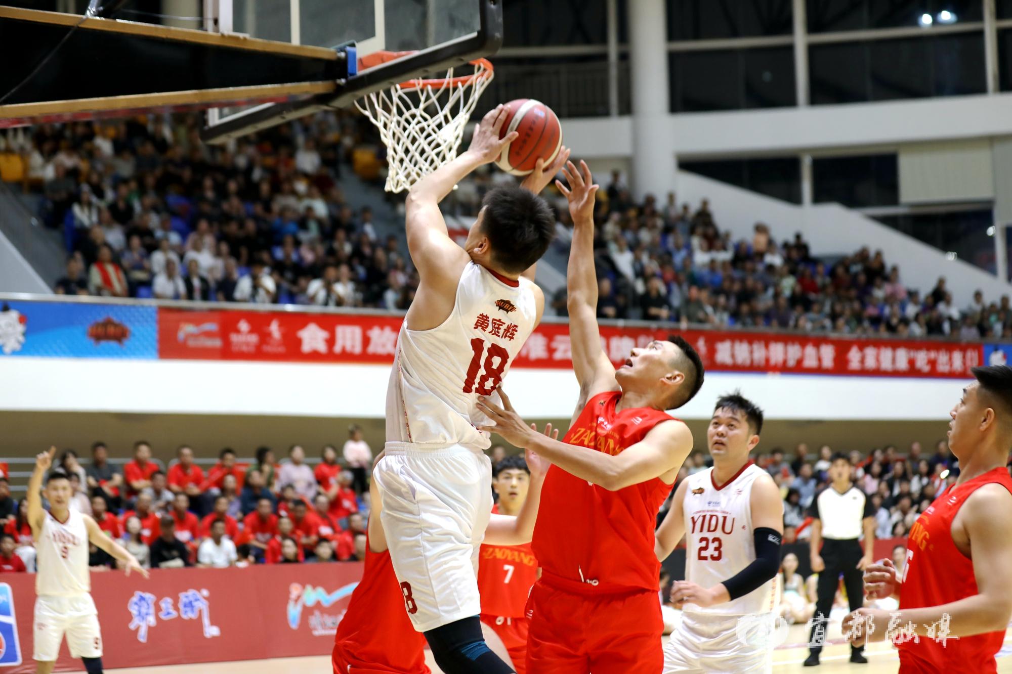 IM体育注册链接-关于篮球联赛体育产业蓬勃发展，经济效益可观的信息