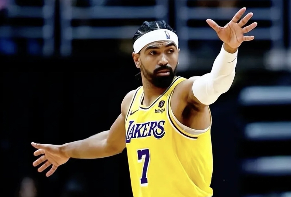 IM体育在线注册-包含湖人队老将复出捧起比赛MVP的词条