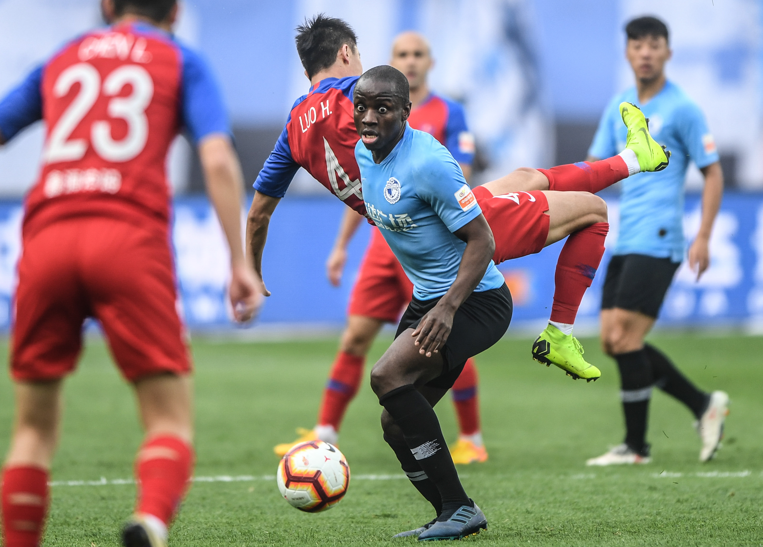 IM体育平台-重庆斯威客场胜大连一方,终结对手不败纪录的简单介绍