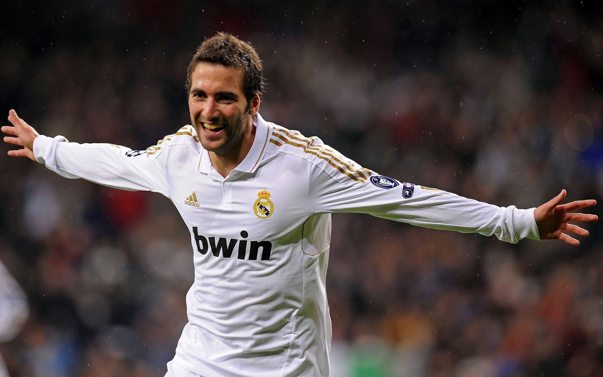 IM体育网页版登录入口-欧冠赛场惊现跨界统治,当乌克兰防线遇上红牛,格纳布里打出电竞级数据